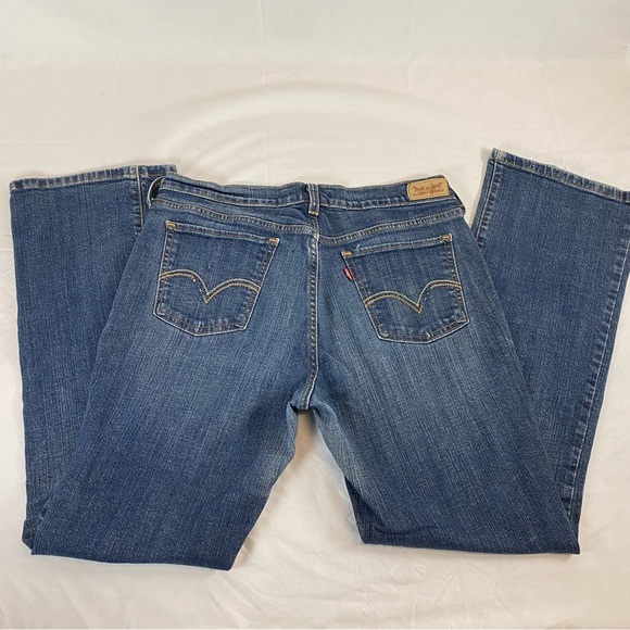 Levi’s 515 bootcut distressed - Picture 3 of 10